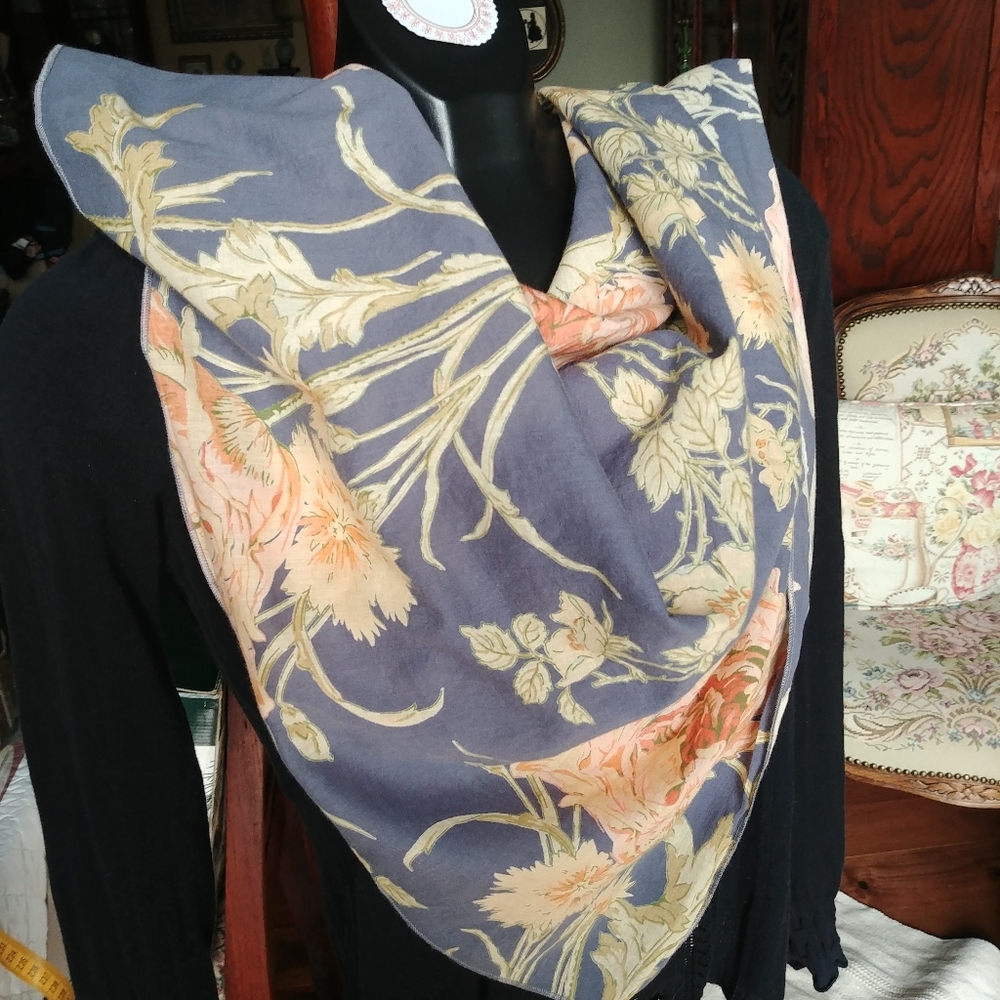 April Cornell Scarf